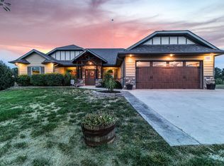 30 W Harper Rd, Clark, MO 65243