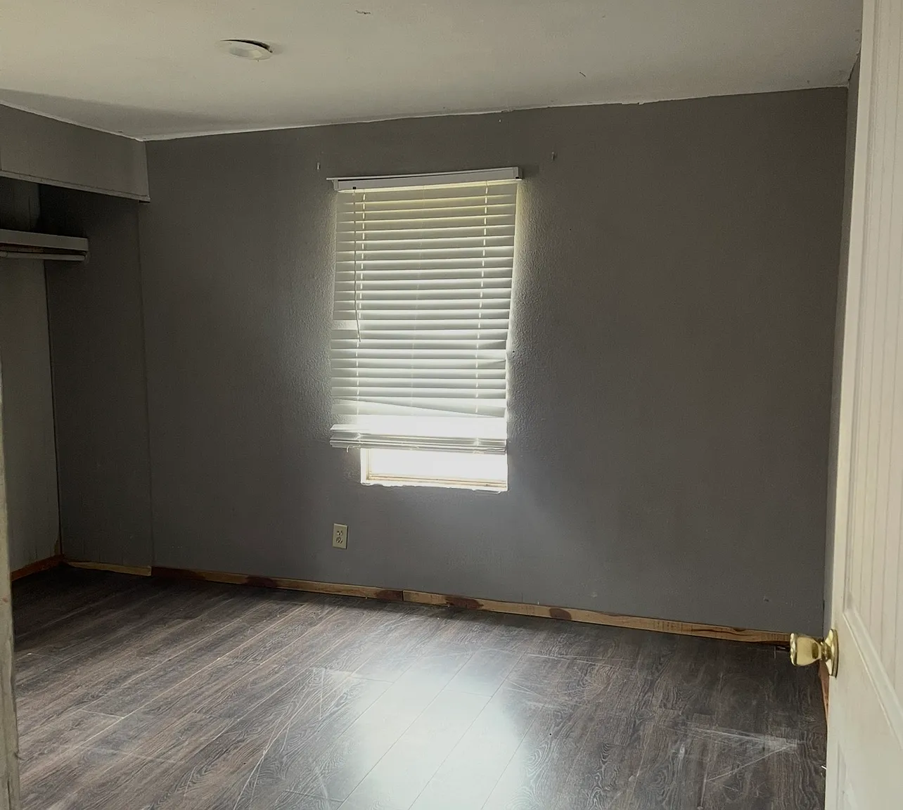 2 bed, 1000 sqft, $1,100 — Photo 4