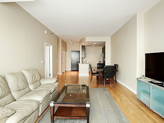 2nd image of 303 W Ohio St APT 3009