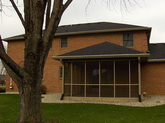 Maint. free Pella wdws, drs, roof, Alum. clad trim 