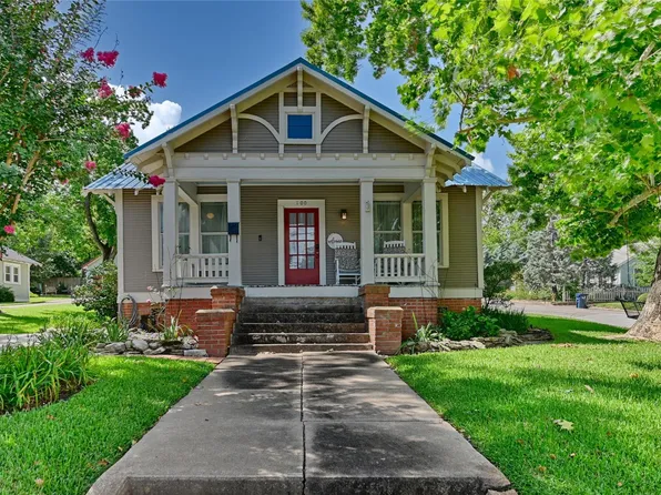 100 W Tom Green St, Brenham, TX 77833