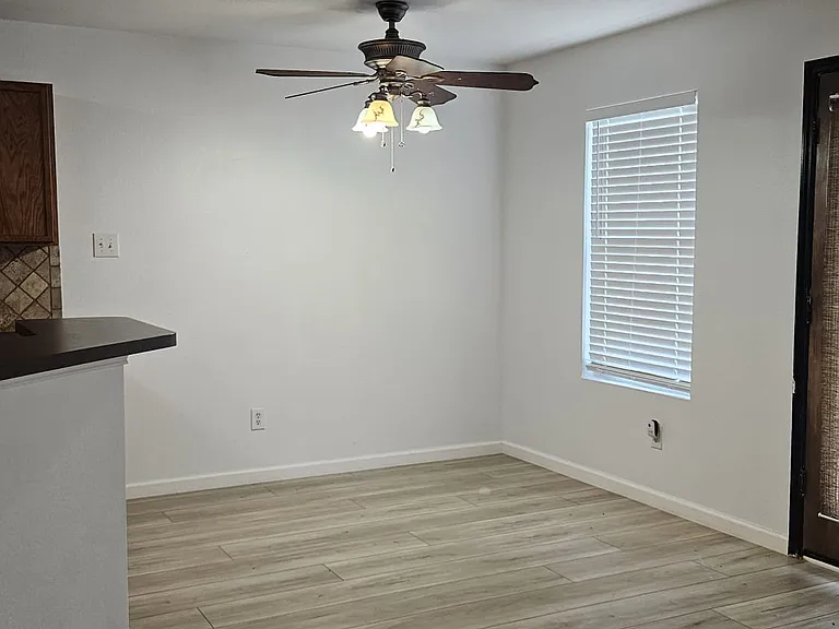 9608 George Washington Dr — Photo 8