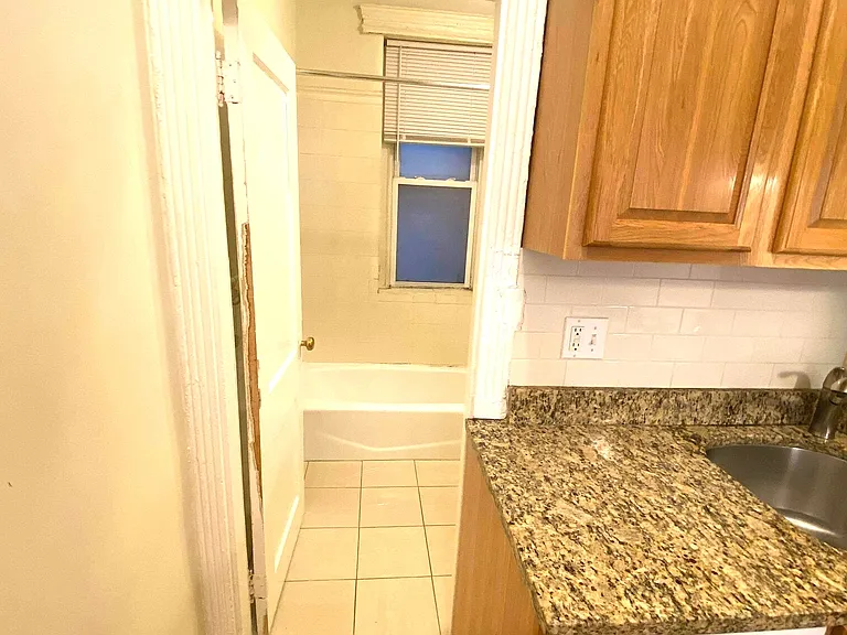 165 Hemenway St #5 — Photo 7