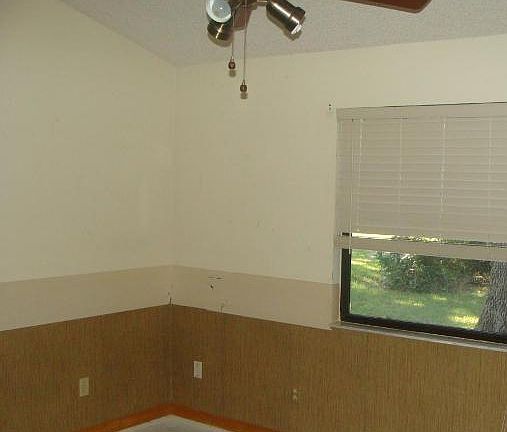 4th image of 34470 Cedarfield Dr