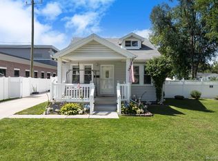 18435 Glenmore, Redford, MI 48240