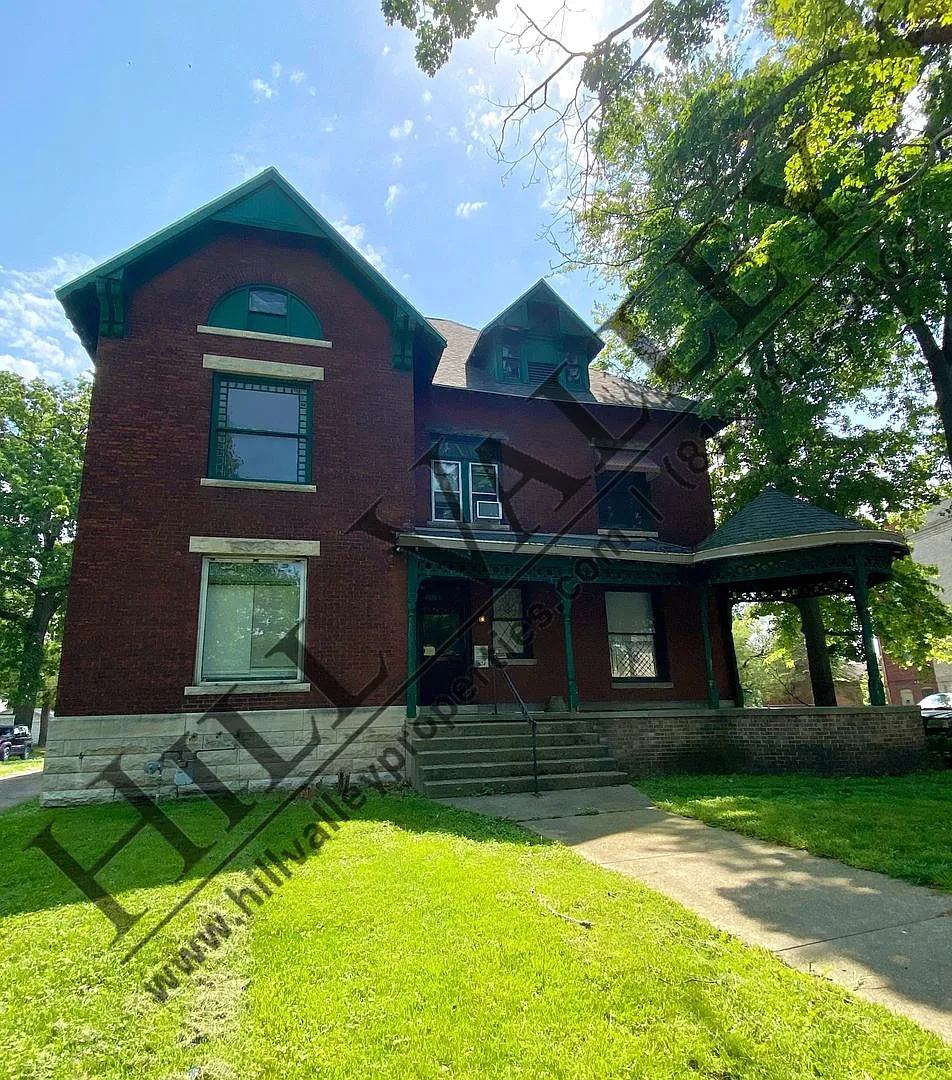 524 S 6th St — Photo 1