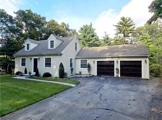 54 Brandy Brook Rd, Scituate, RI 02857