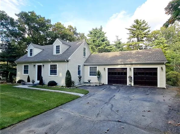 54 Brandy Brook Rd, Scituate, RI 02857