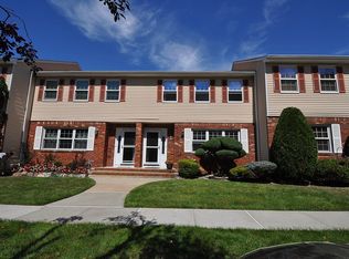 10 Townsend Dr, Matawan, NJ 07747