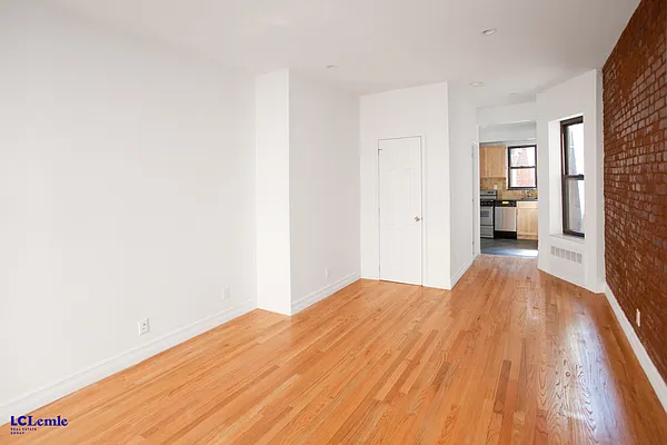 Rented by LC Lemle Real Estate Group | media 1