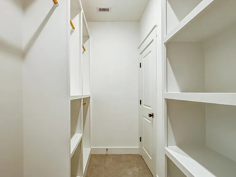 5330 Donovan Gardens Ln — Photo 25