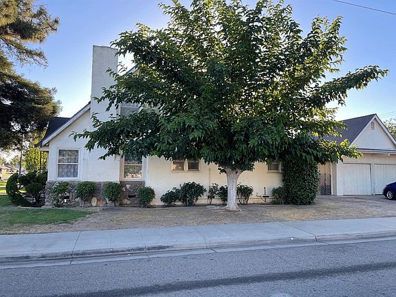 5th image of 906 W Yale Ave