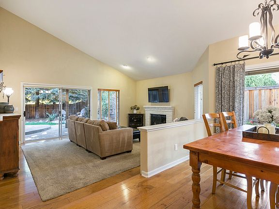 4th image of 3020 Tilden Dr
