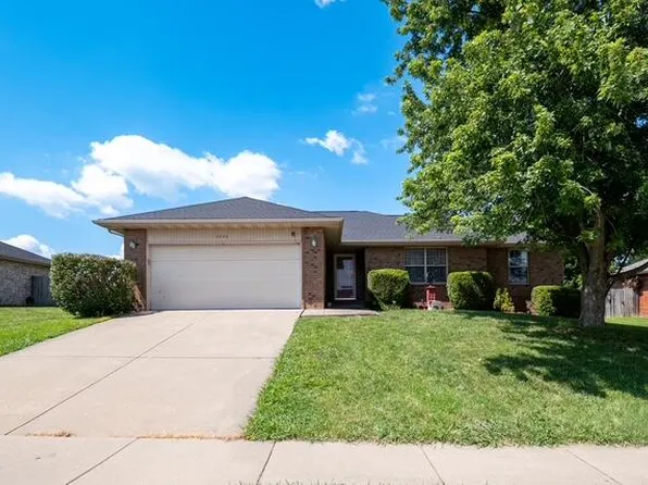 2409 W Colton Avenue, Ozark, MO 65721