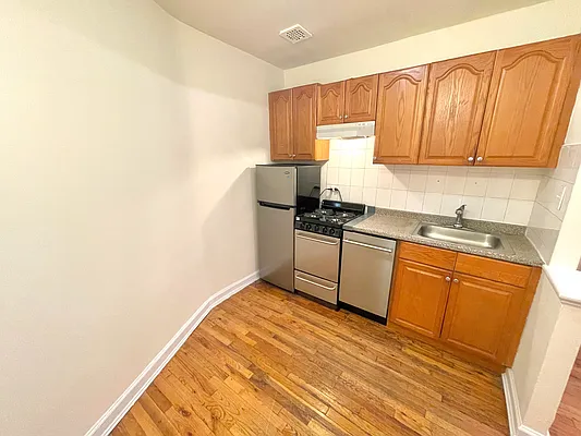 Rented by Corcoran | media 2