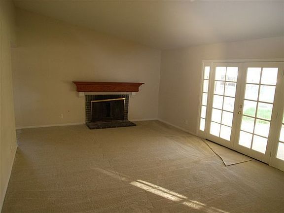 2nd image of 291 Beyer Ln