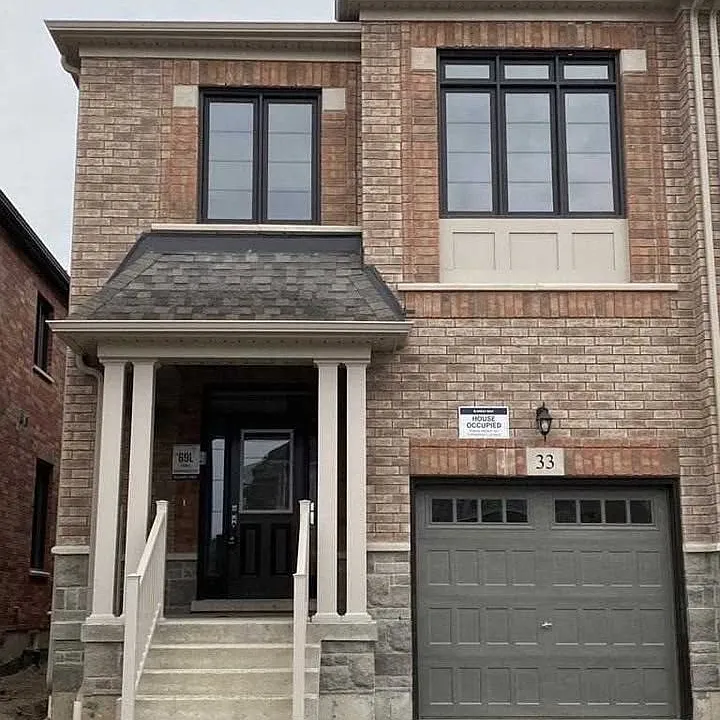 33 Macpherson St
