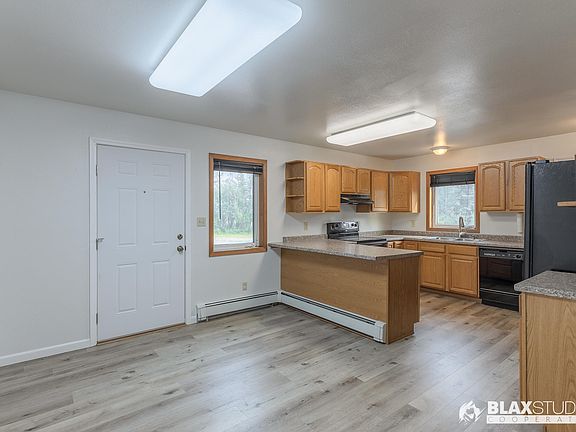 5th image of 1272 Loon Ln