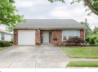 75 Deep Hollow Ln N, Columbus, NJ 08022