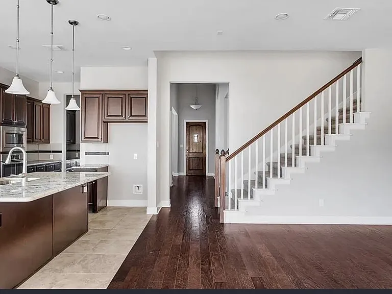 6313 Hewetson Dr — Photo 4