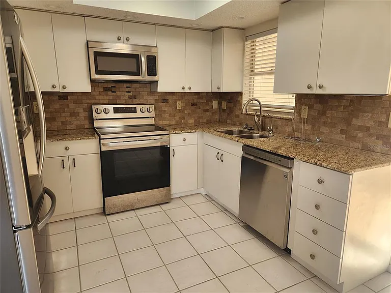 749 N Jefferson Ave #749 — Photo 6