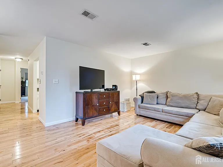 30 Prospect St #2 — Photo 10