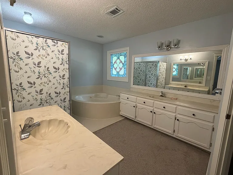 2910 Foster Dale Cv — Photo 24
