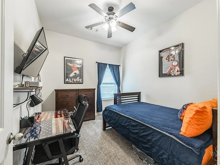 6003 Hedgepark Dr — Photo 34