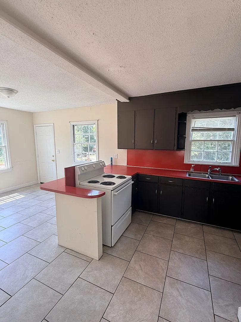 2 bedroom 1 bath house — Photo 4