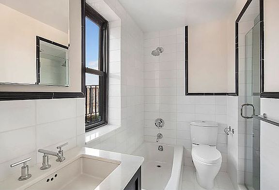 5th image of 56 7th Ave APT 18C