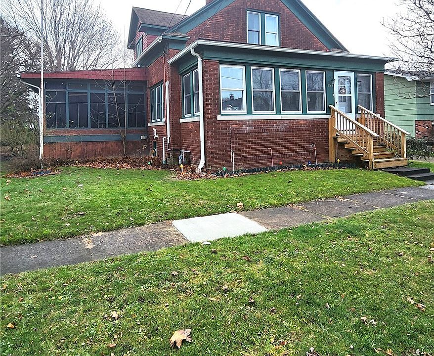 1st image of 153 8th Ave