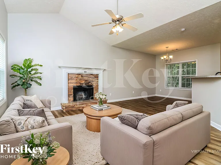 85 Meadow Spring Ct — Photo 4