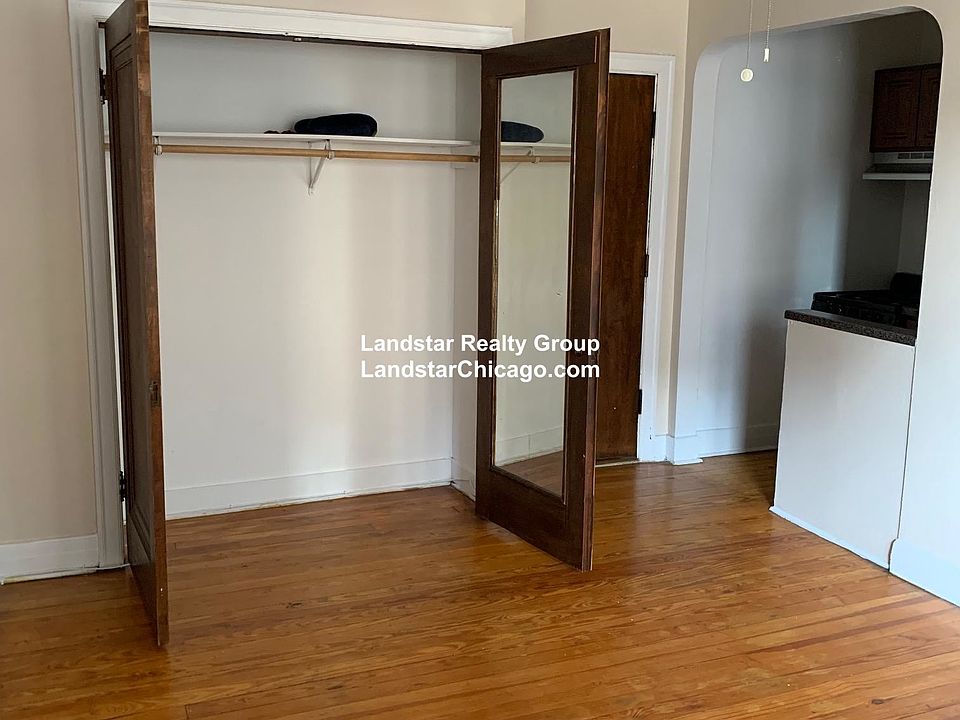 1st image of 948 W Cuyler Ave APT 104