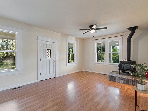 4th image of 2401 E Fork Rd