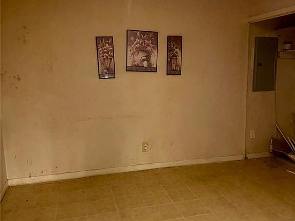 4th image of 6552 Old Hampton Dr