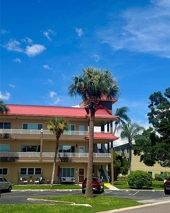 1st image of 2402 Ecuadorian Way APT 40
