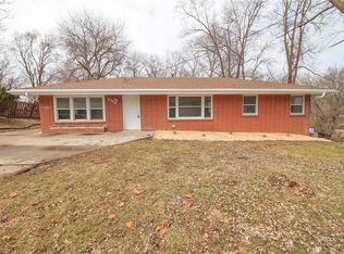 7702 SW 11th St, Des Moines, IA 50315