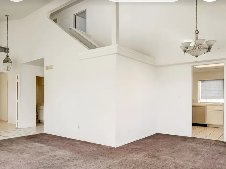 38063 Wesley Ct — Photo 3