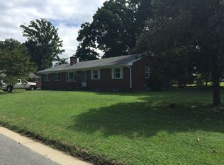 528 19th St, West Point, VA 23181