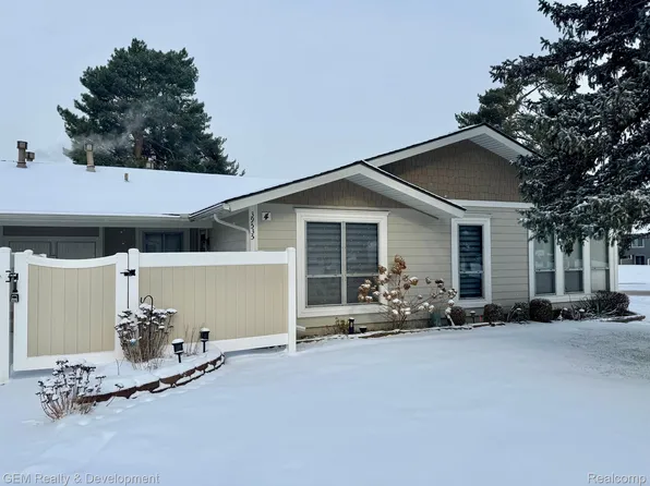 39535 Village Wood Rd, Novi, MI 48375