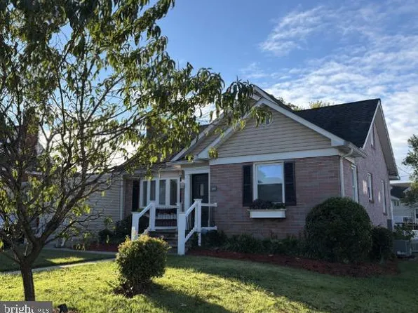 545 Forest View Rd, Linthicum, MD 21090