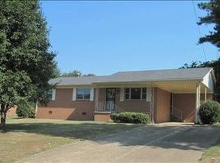 1002 Flicker Dr, Dyersburg, TN 38024