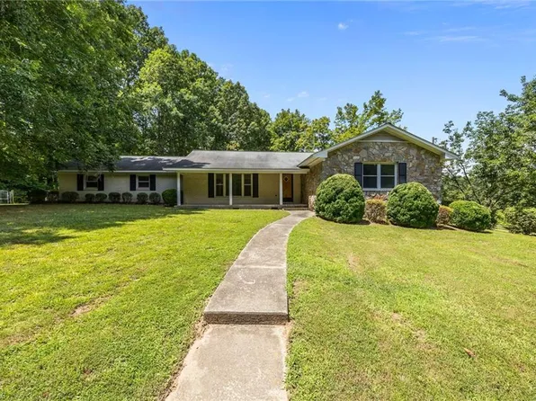 2346 Mount Hope Church Rd, Whitsett, NC 27377