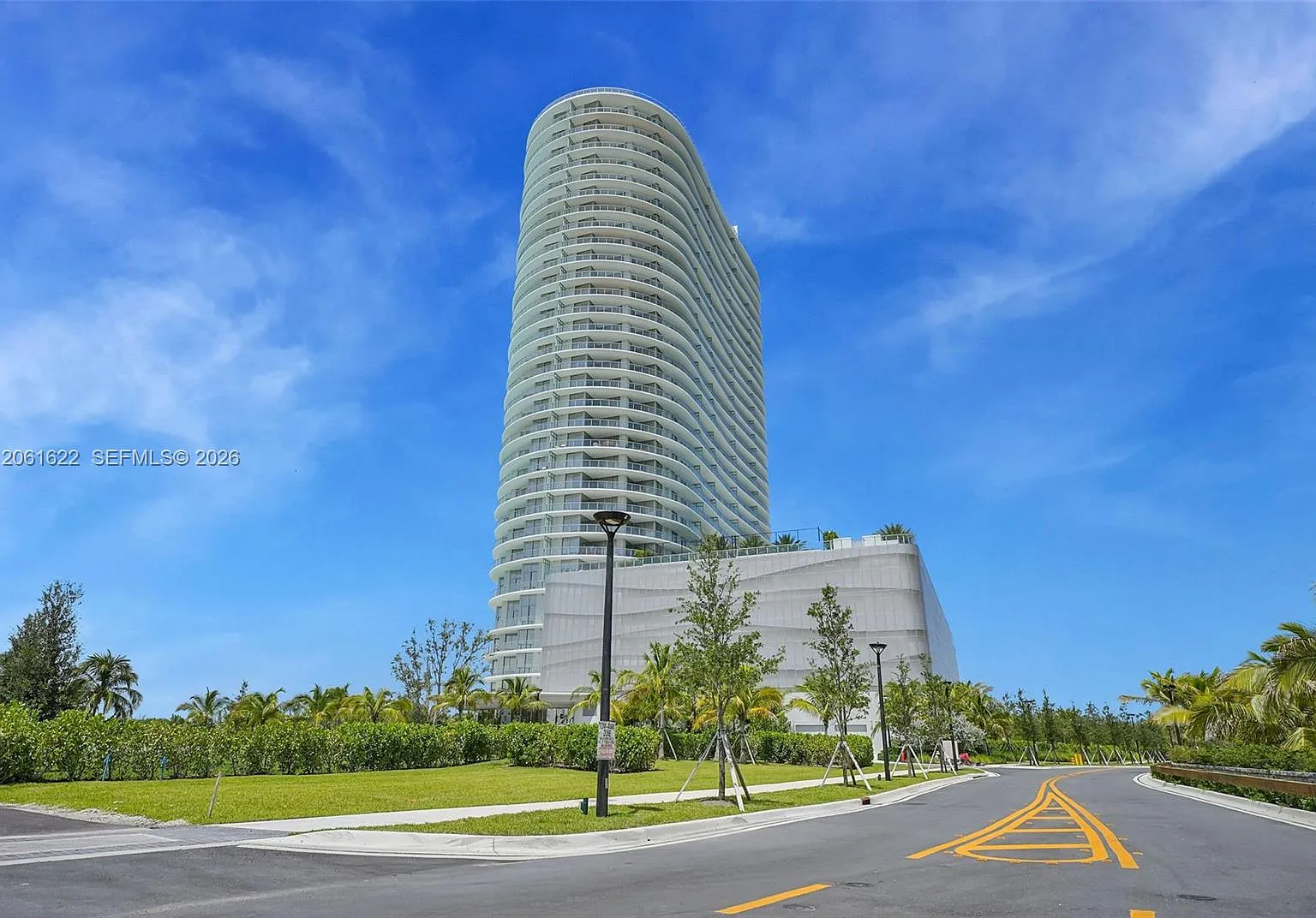 One Park Tower Condo 1610 — Photo 2