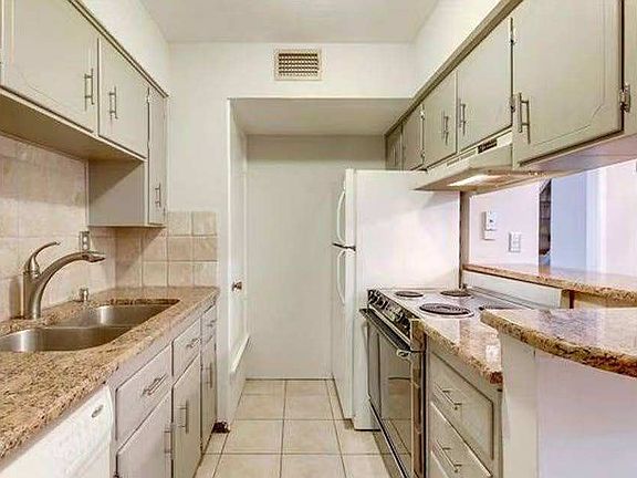 5th image of 7409 Shadow Hill Dr APT 101