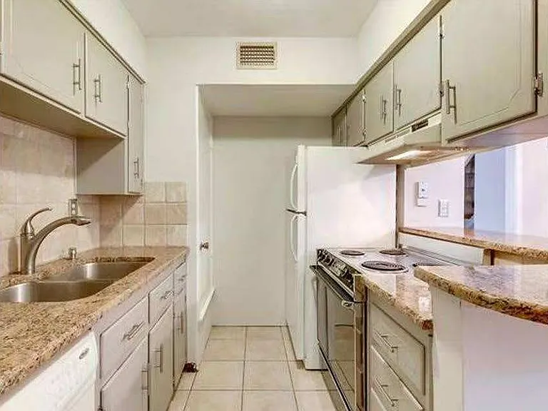 7409 Shadow Hill Dr #101 — Photo 5