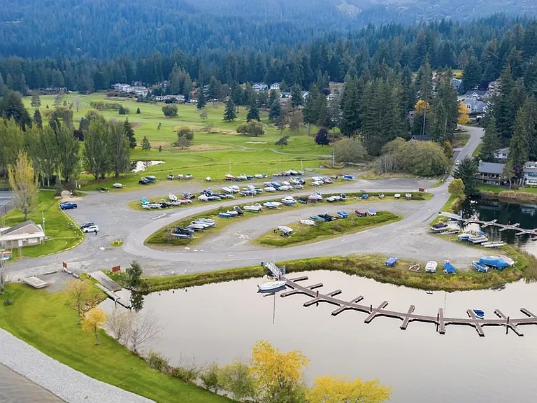 All Sudden Valley amenities like pool, marina, fitness center & more all included in your rent!