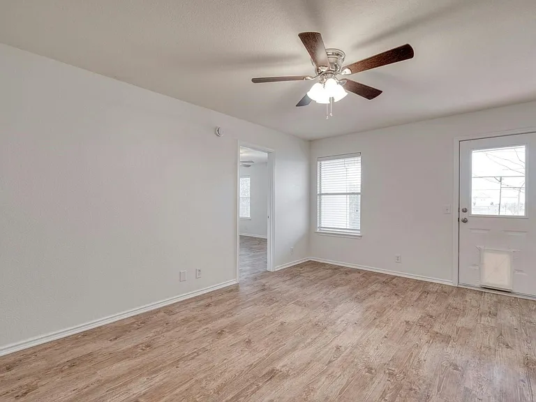 104 Pinnacle Dr — Photo 6
