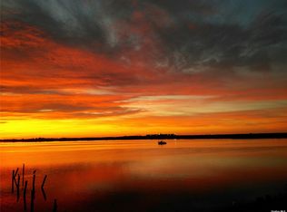 21 Waters Edge, Shirley, NY 11967