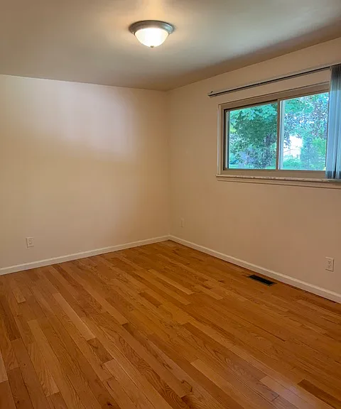 2647 Stonebury Dr — Photo 9